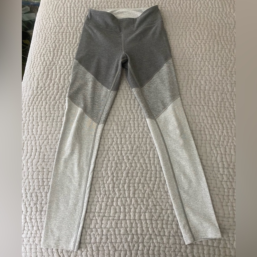 Outdoor Voices 7/8 Grey Springs Leggings